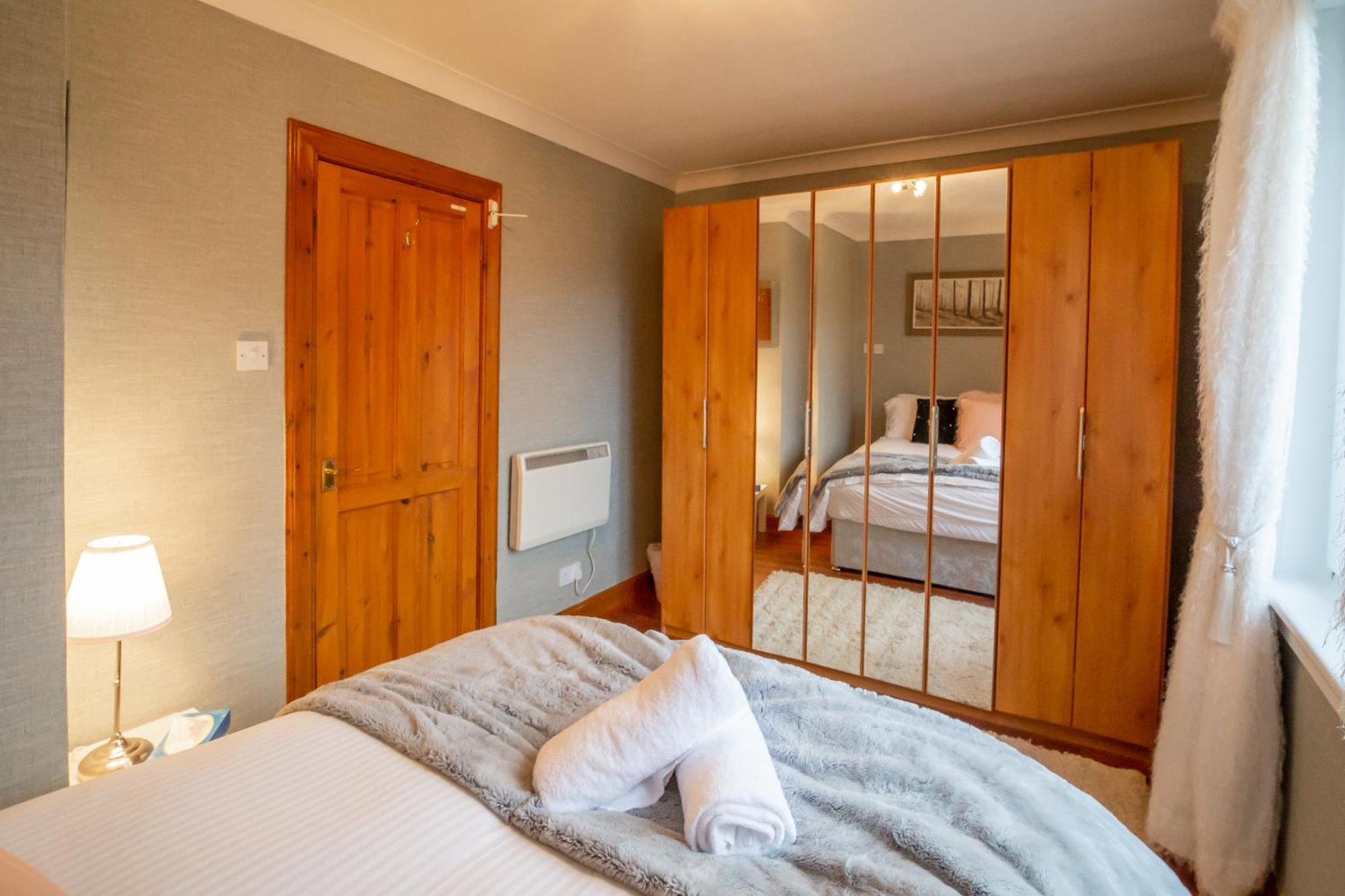 2 Wheelhouse Apartments Lochinver Eksteriør bilde